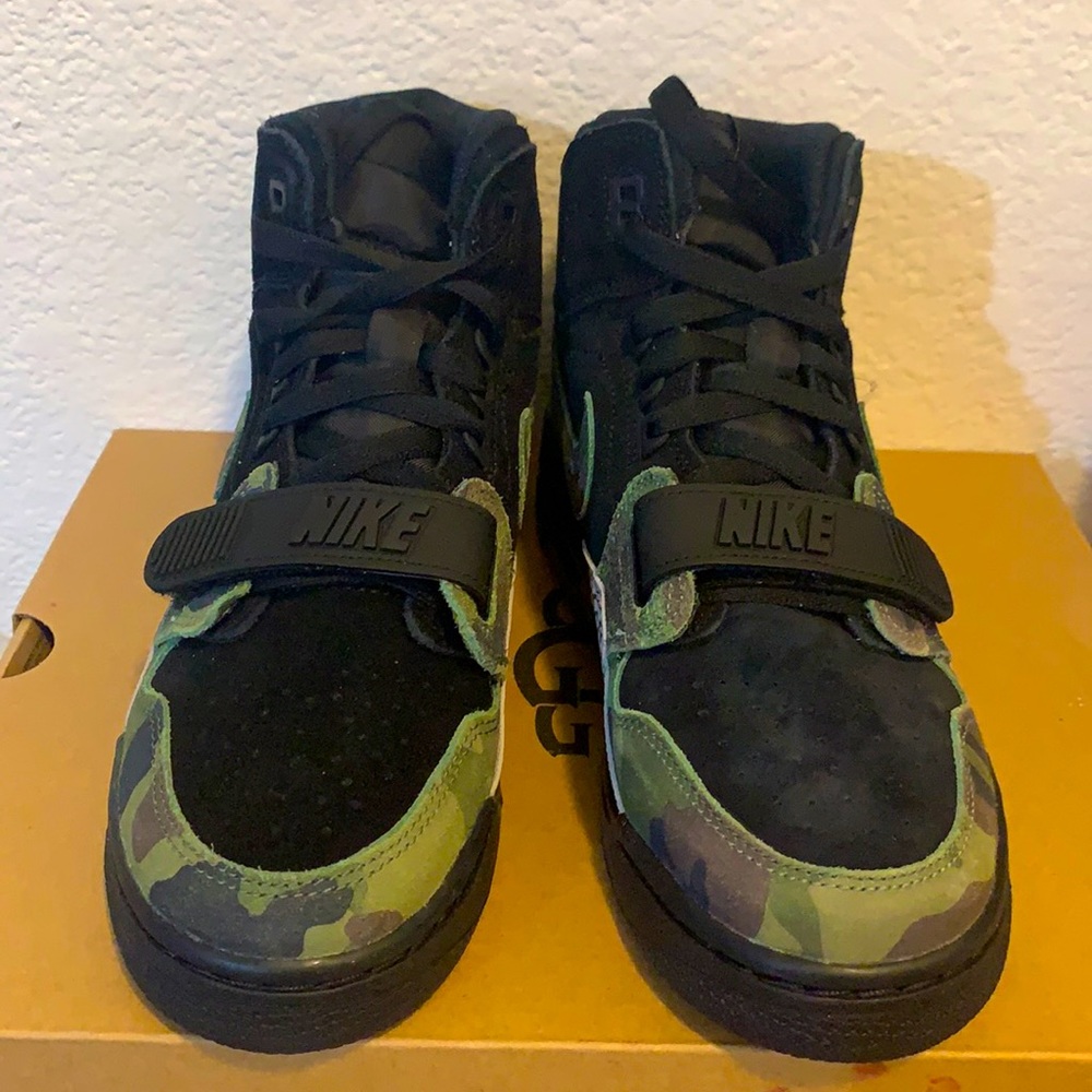 Never worn AIR JORDAN LEGACY 312